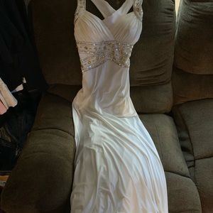 White Hailey Logan by Adrianna Papell dress